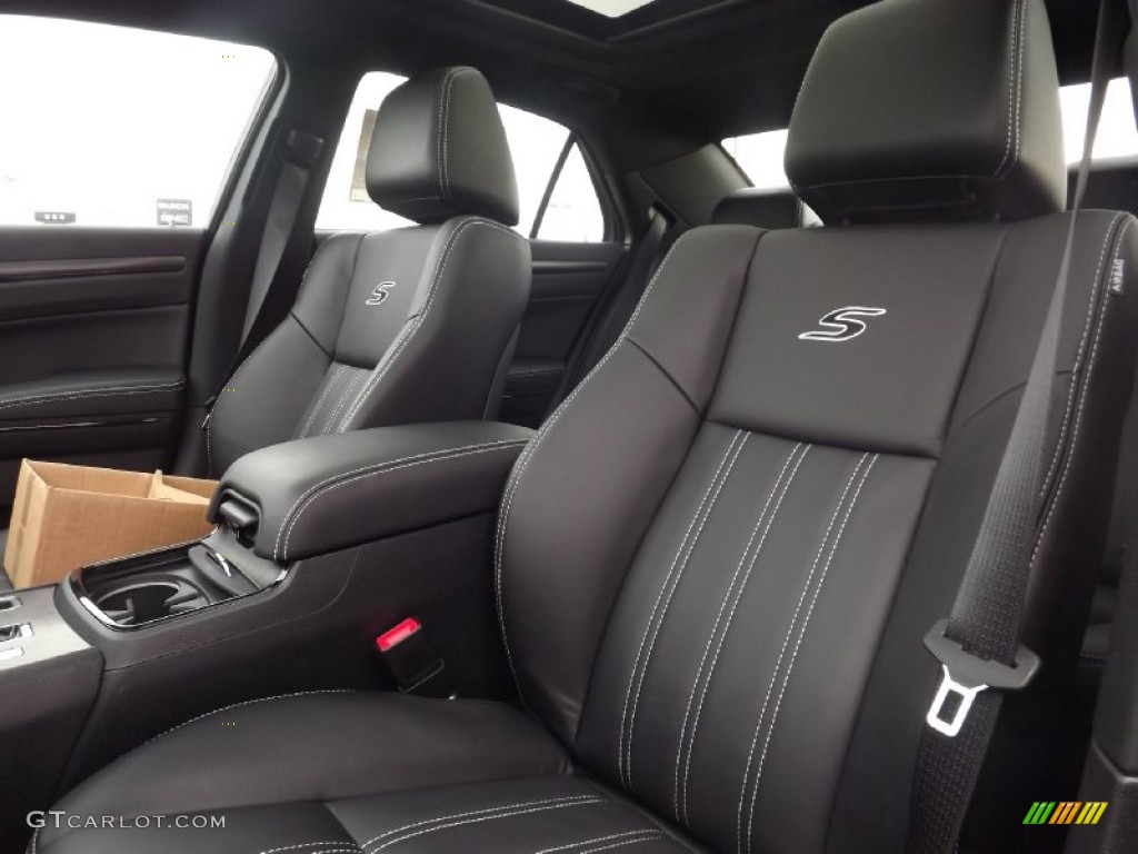 Black Interior 2013 Chrysler 300 S V8 Photo #74614817