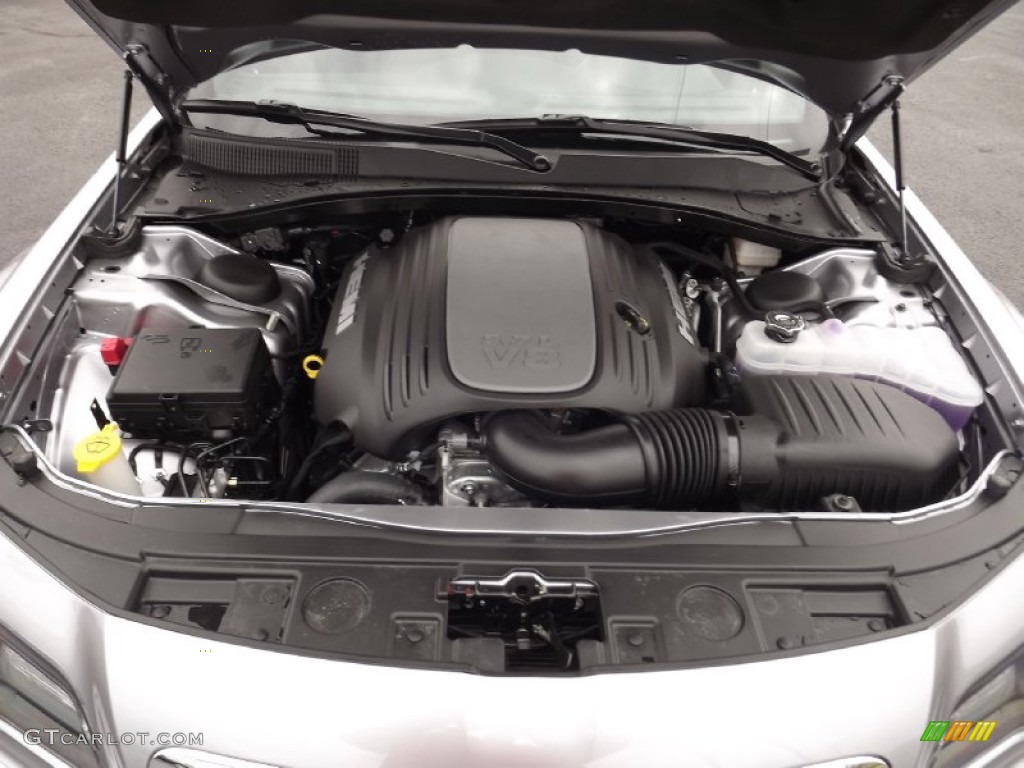 2013 Chrysler 300 S V8 5.7 liter HEMI OHV 16-Valve VVT V8 Engine Photo #74615189
