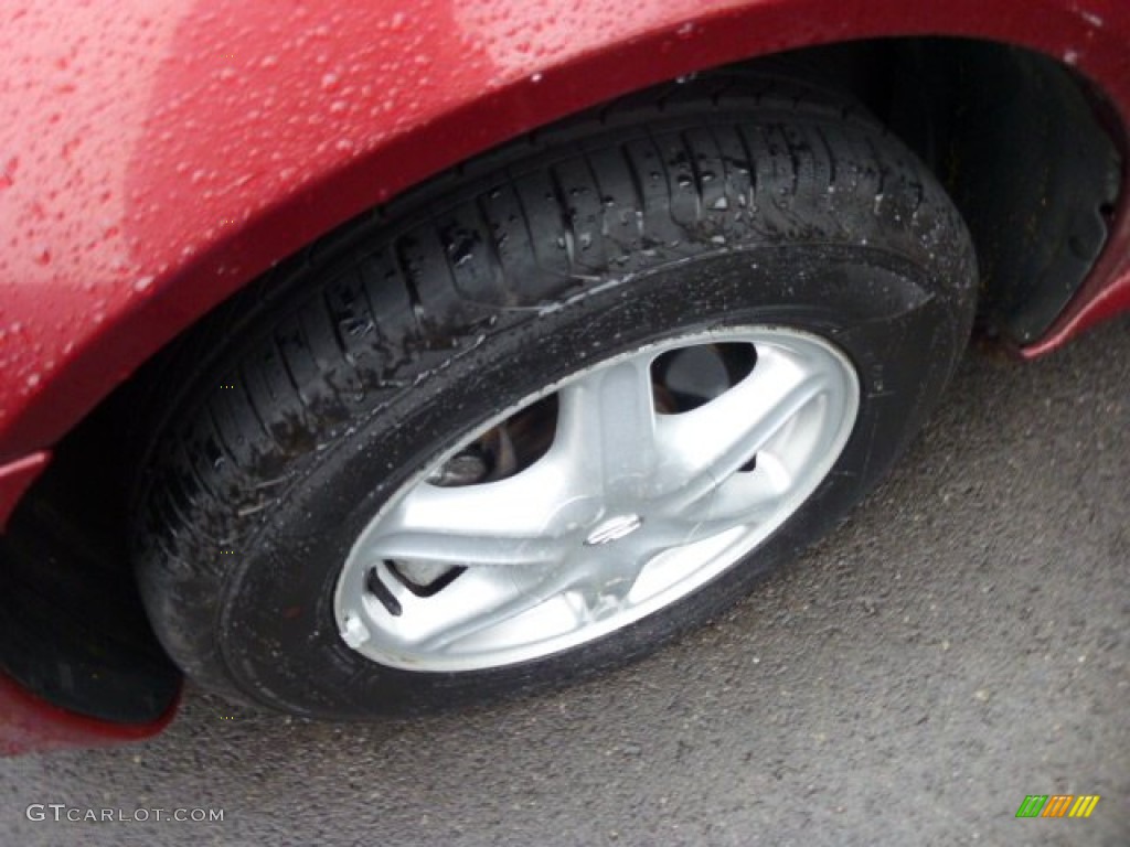 2002 Oldsmobile Alero GL Sedan Wheel Photos