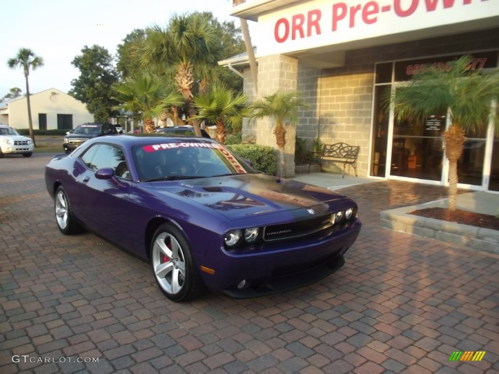 2010 Challenger SRT8 - Plum Crazy Purple Pearl / Dark Slate Gray photo #1