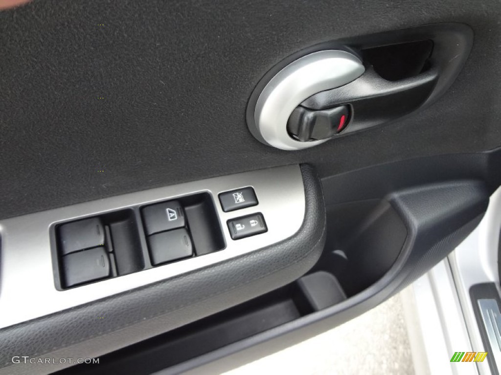 2012 Nissan Versa 1.8 SL Hatchback Controls Photo #74627228