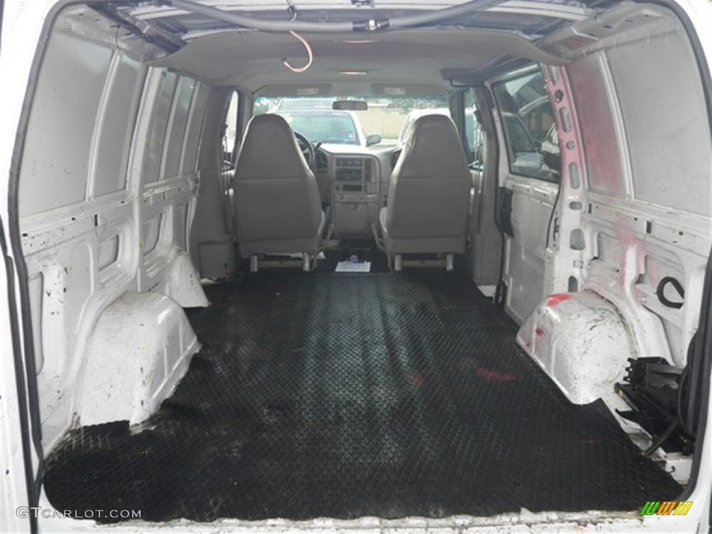 2004 Astro AWD Cargo Van - Summit White / Medium Gray photo #11