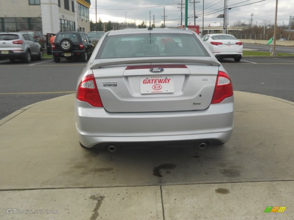 2010 Fusion SE V6 - Brilliant Silver Metallic / Charcoal Black photo #6