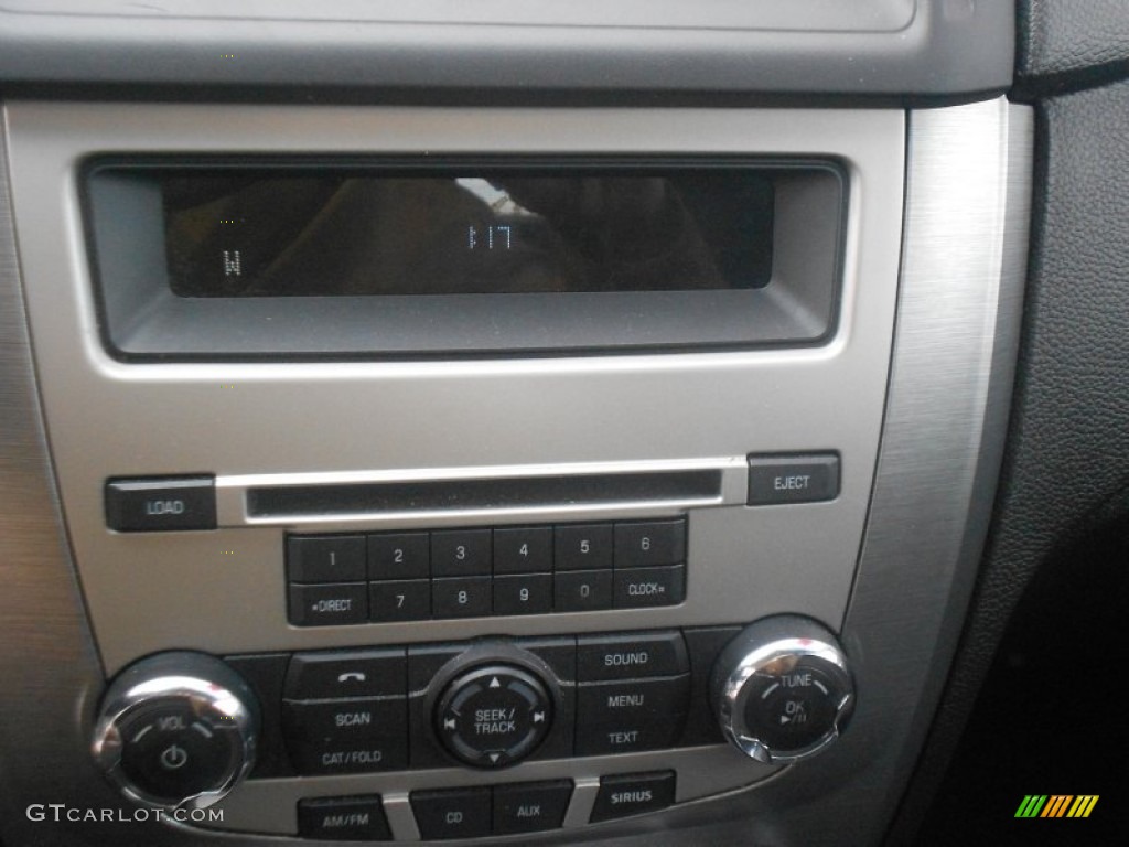 2010 Fusion SE V6 - Brilliant Silver Metallic / Charcoal Black photo #12