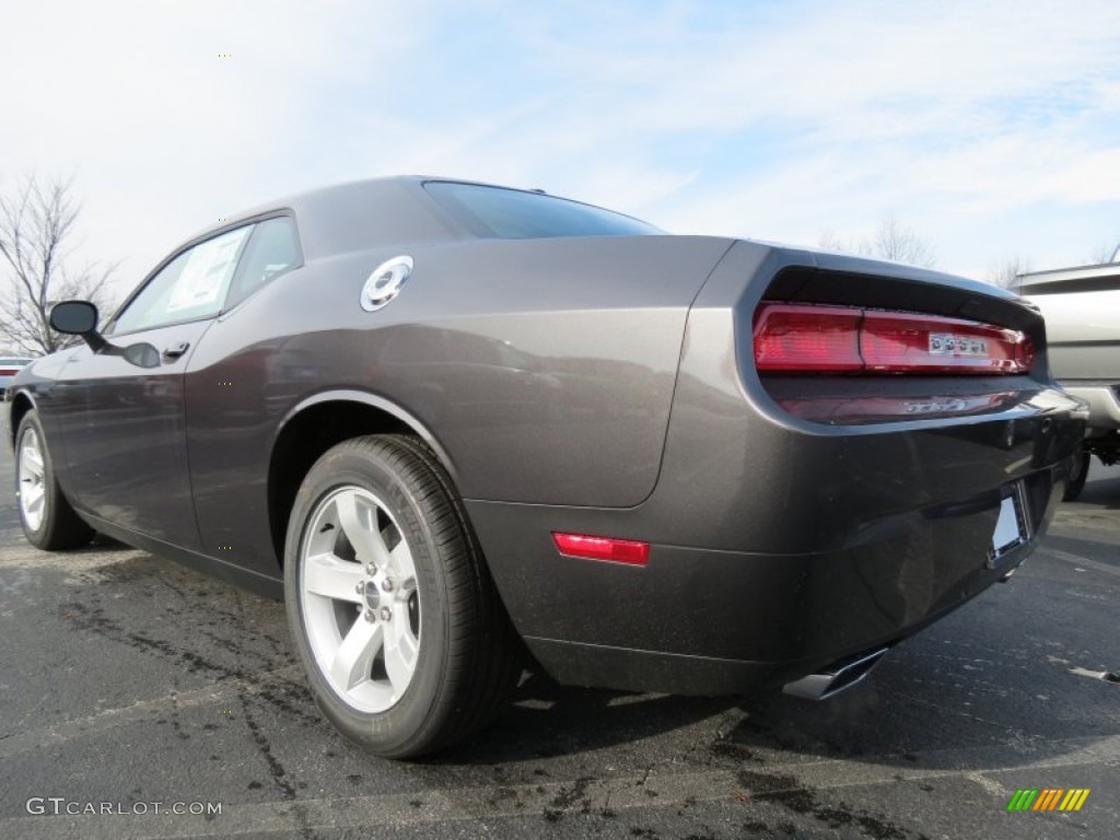 2013 Challenger SXT - Granite Crystal Metallic / Dark Slate Gray photo #2