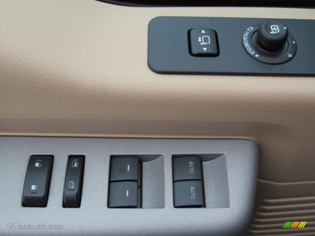 2013 Ford F350 Super Duty Lariat Crew Cab 4x4 Controls Photo #74633088
