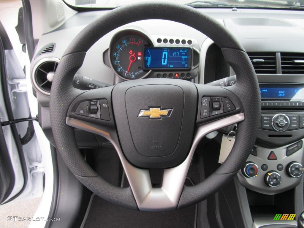2013 Chevrolet Sonic LT Sedan Jet Black/Brick Steering Wheel Photo #74635980