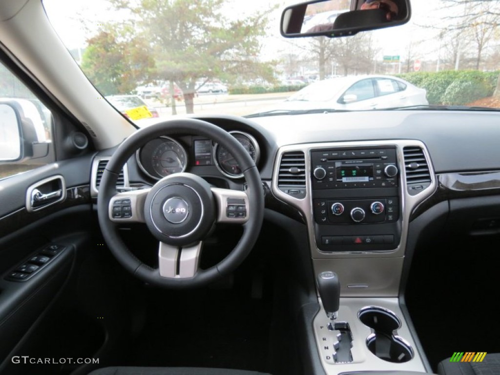 2013 Grand Cherokee Laredo - Bright Silver Metallic / Black photo #9