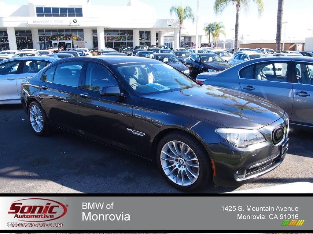 Dark Graphite Metallic BMW 7 Series