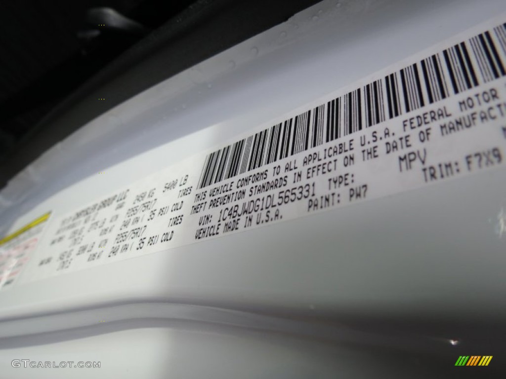 2013 Wrangler Unlimited Color Code PW7 for Bright White Photo #74638863