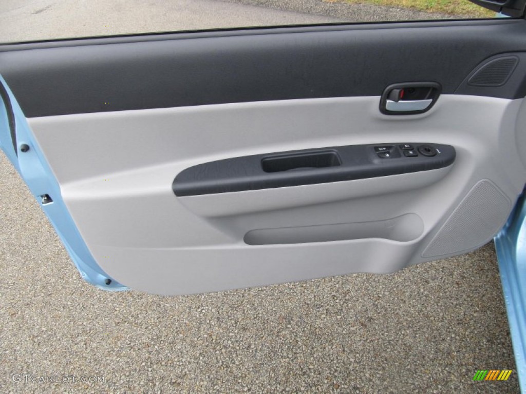 2009 Hyundai Accent GS 3 Door Gray Door Panel Photo #74639598