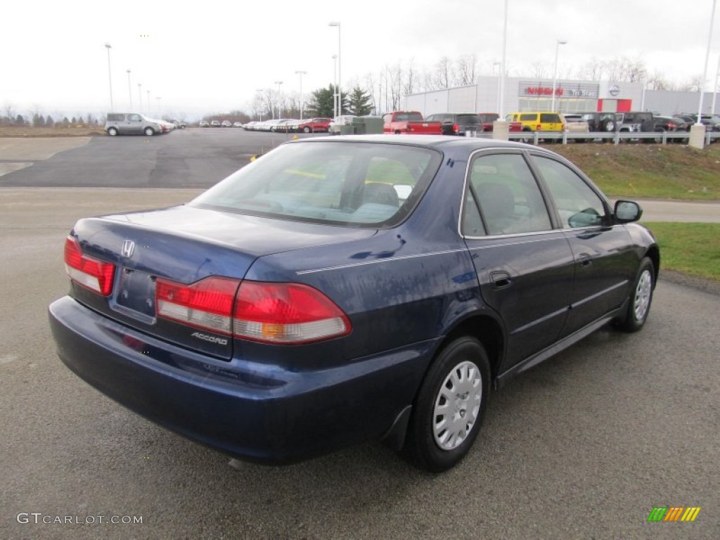 2002 Accord VP Sedan - Eternal Blue Pearl / Quartz Gray photo #16