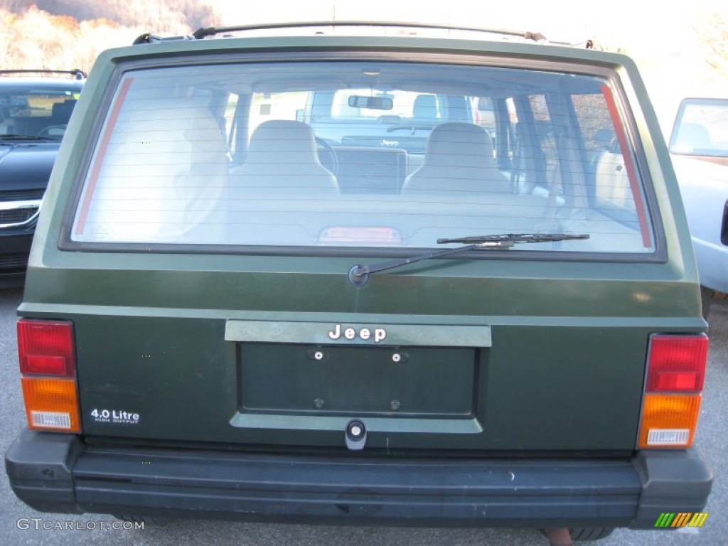 1996 Cherokee Sport 4WD - Moss Green Pearl / Tan photo #3
