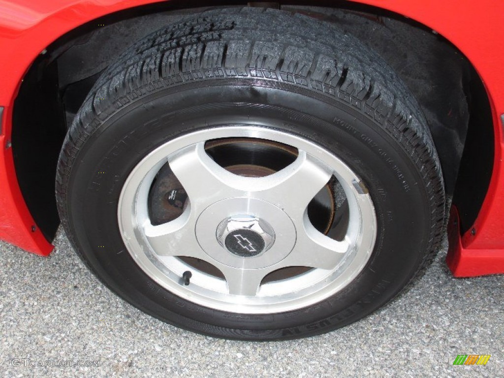 2001 Impala LS - Torch Red / Medium Gray photo #17