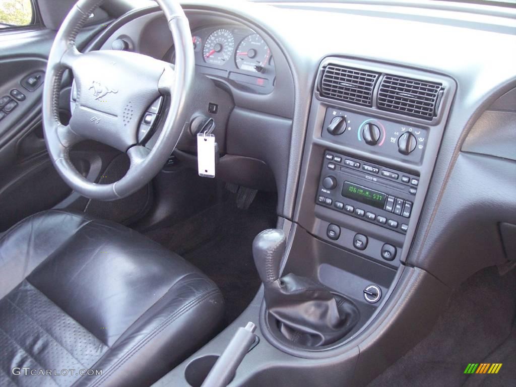 2002 Mustang GT Convertible - Mineral Grey Metallic / Dark Charcoal photo #32