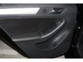 Black Uni - Jetta SE Sedan Photo No. 16