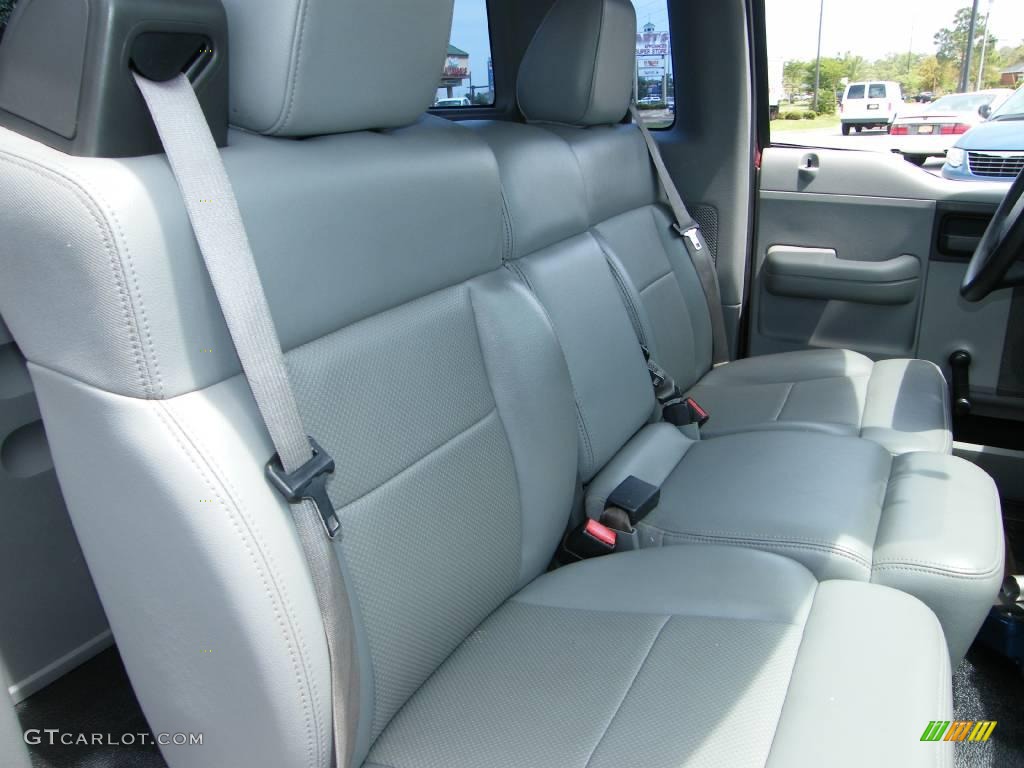 2005 F150 XL Regular Cab - Dark Toreador Red Metallic / Medium Flint Grey photo #22