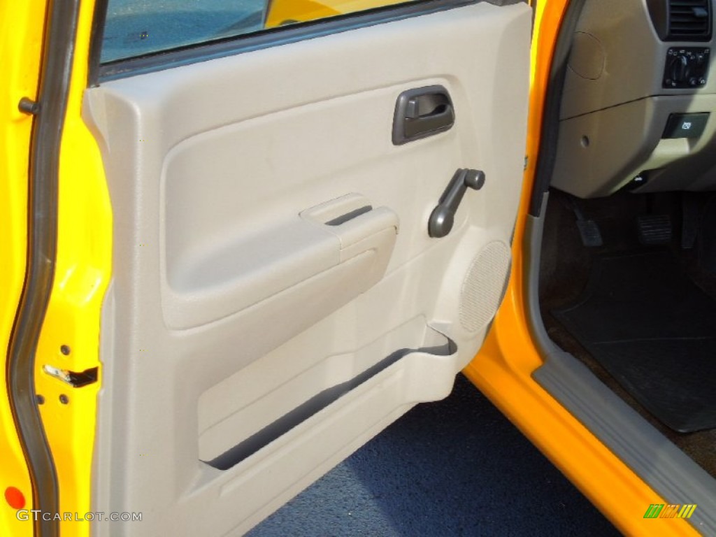 2006 Chevrolet Colorado LS Regular Cab Medium Pewter Door Panel Photo #74654567