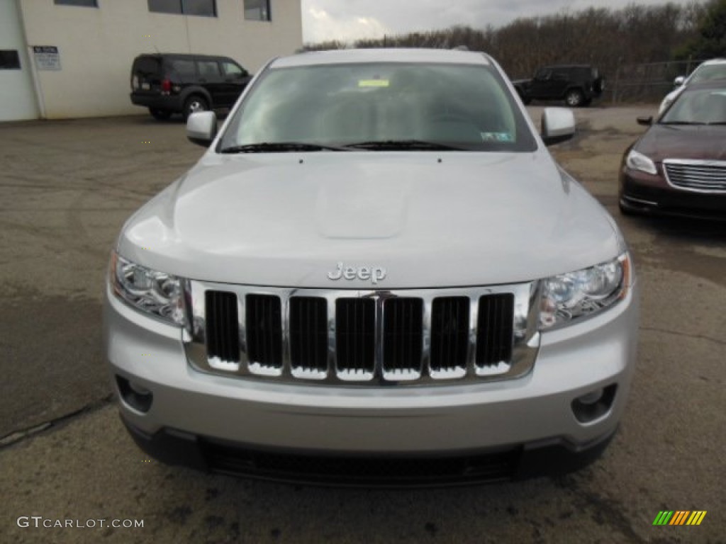 2013 Grand Cherokee Laredo 4x4 - Bright Silver Metallic / Black photo #3