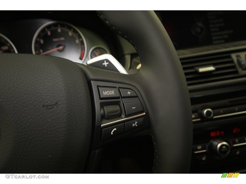 2013 5 Series 550i Sedan - Jet Black / Black photo #40