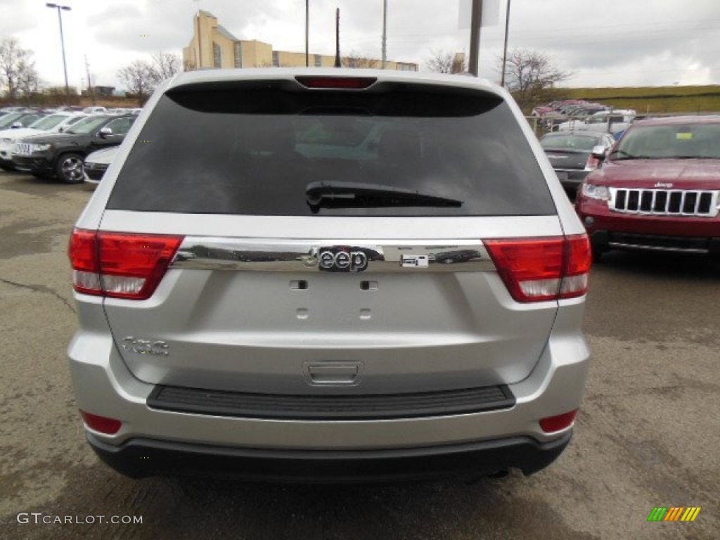 2013 Grand Cherokee Laredo 4x4 - Bright Silver Metallic / Black photo #7