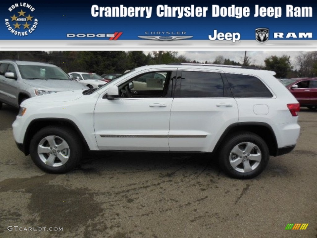 2013 Grand Cherokee Laredo X Package 4x4 - Bright White / Dark Graystone/Medium Graystone photo #1