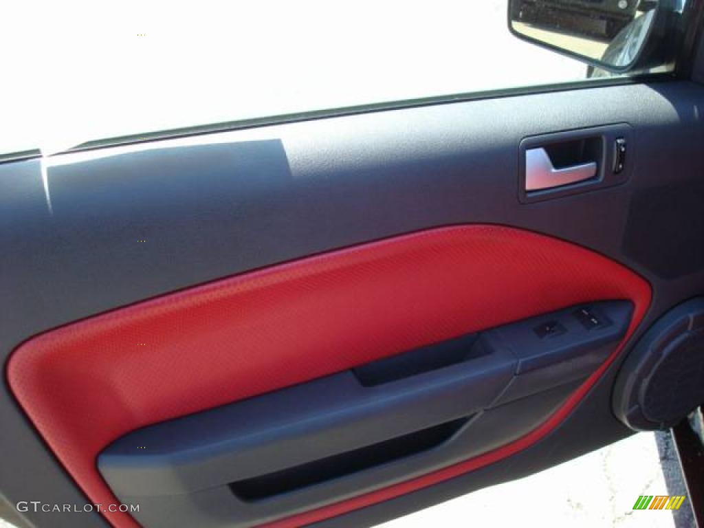 2005 Mustang GT Premium Convertible - Black / Red Leather photo #13