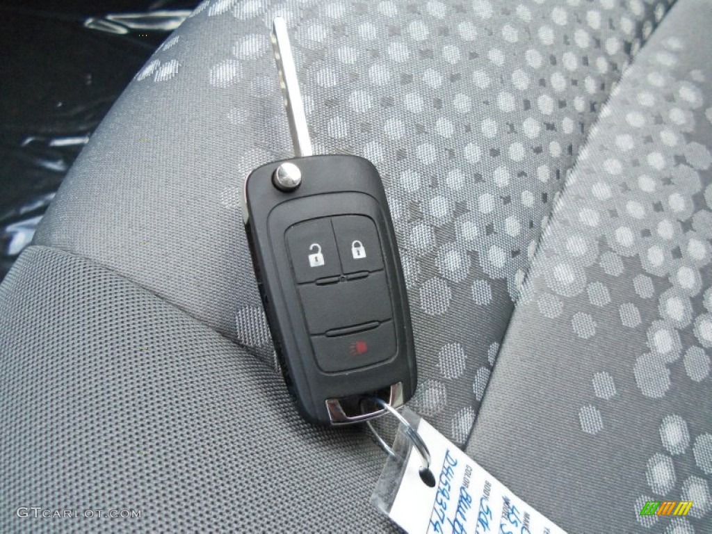 2013 Chevrolet Sonic LS Hatch Keys Photos