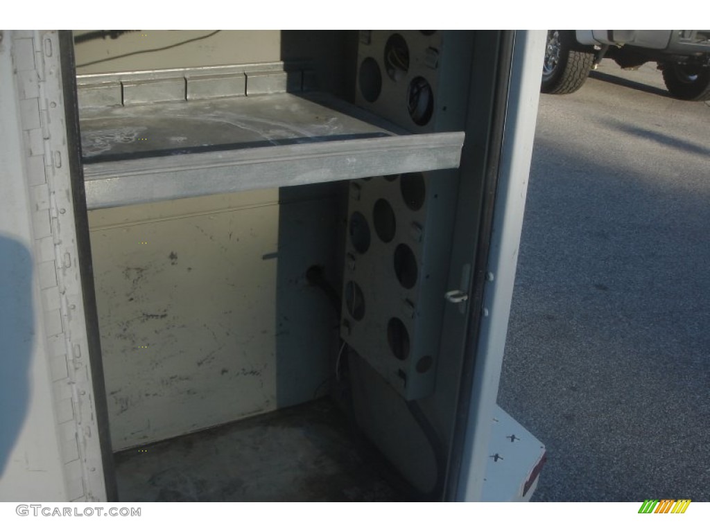 1997 C/K 3500 C3500 Regular Cab Dually Chassis - Summit White / Pewter photo #13