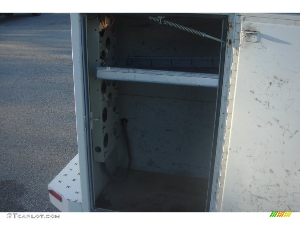 1997 C/K 3500 C3500 Regular Cab Dually Chassis - Summit White / Pewter photo #44