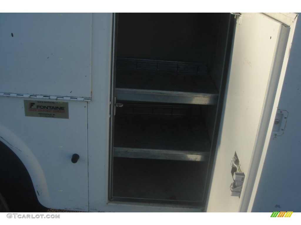 1997 C/K 3500 C3500 Regular Cab Dually Chassis - Summit White / Pewter photo #46