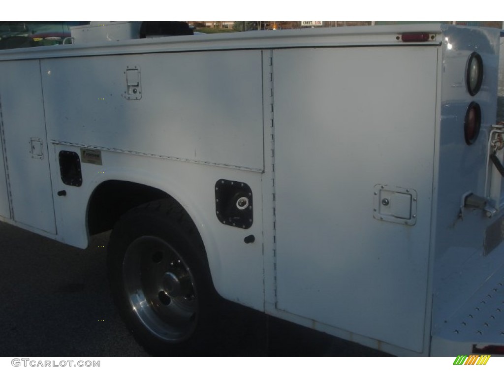 1997 C/K 3500 C3500 Regular Cab Dually Chassis - Summit White / Pewter photo #59