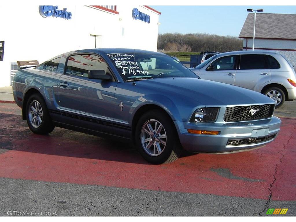 2007 Mustang V6 Premium Coupe - Windveil Blue Metallic / Dark Charcoal photo #8