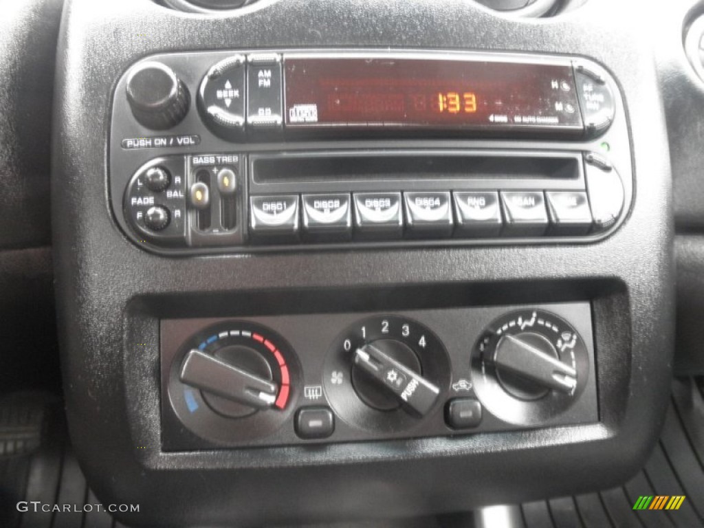 2002 Dodge Stratus R/T Coupe Audio System Photos