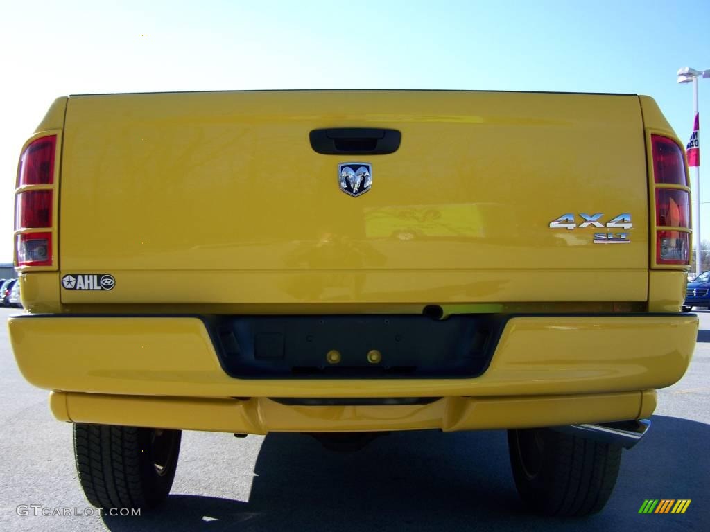 2005 Ram 1500 SLT Rumble Bee Regular Cab 4x4 - Solar Yellow / Dark Slate Gray photo #6