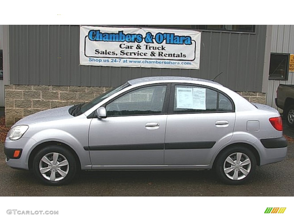 2006 Rio Sedan - Silver / Gray photo #2
