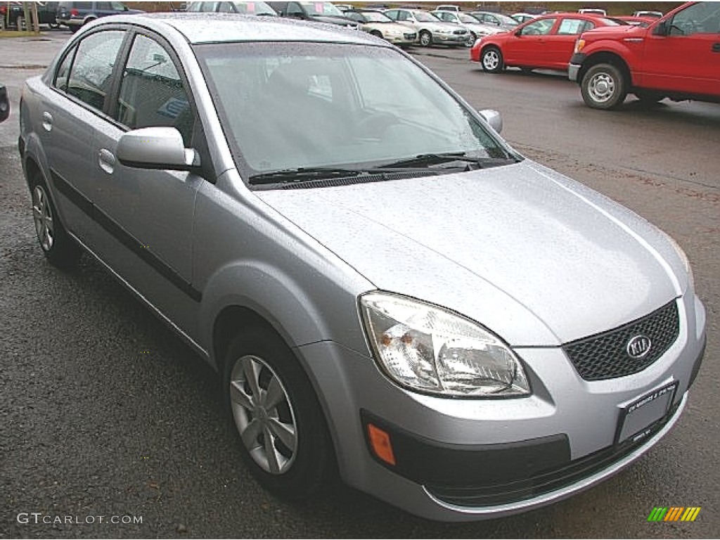 2006 Rio Sedan - Silver / Gray photo #9