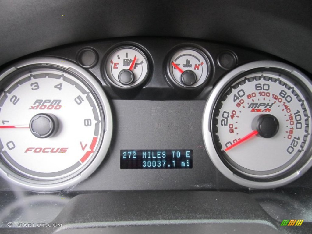 2011 Ford Focus SE Sedan Gauges Photos