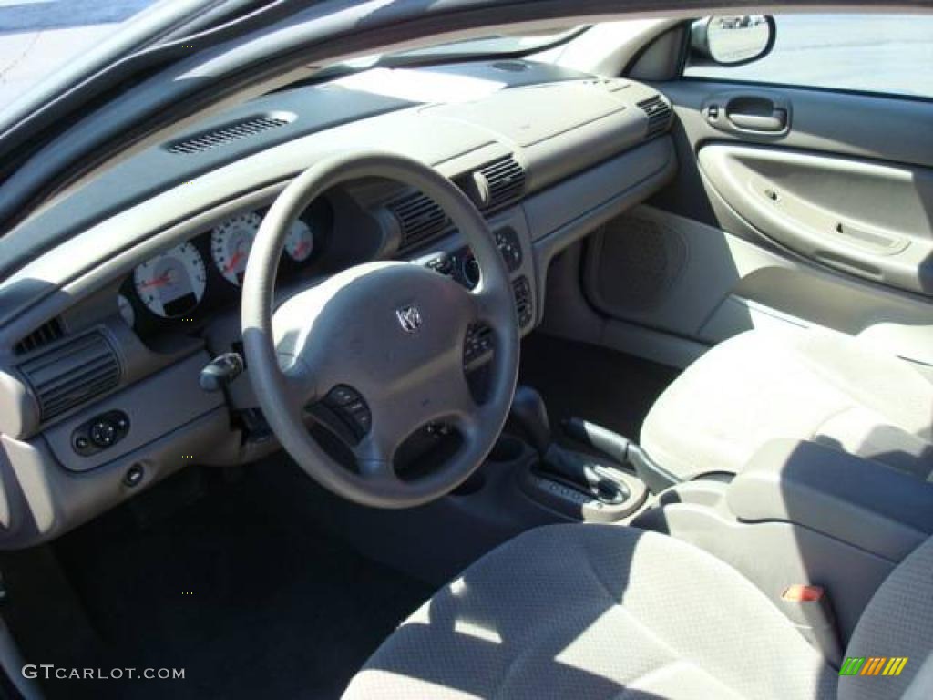 2005 Stratus SXT Sedan - Midnight Blue Pearl / Taupe photo #15