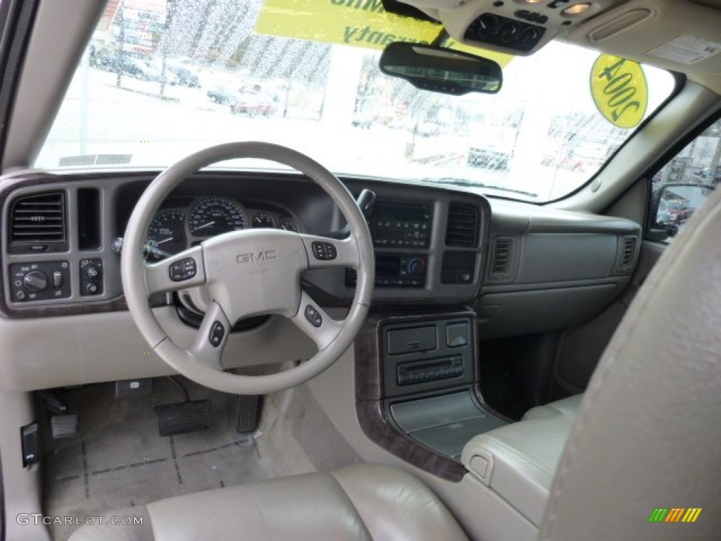2004 Yukon Denali AWD - Silver Birch Metallic / Stone Gray photo #12