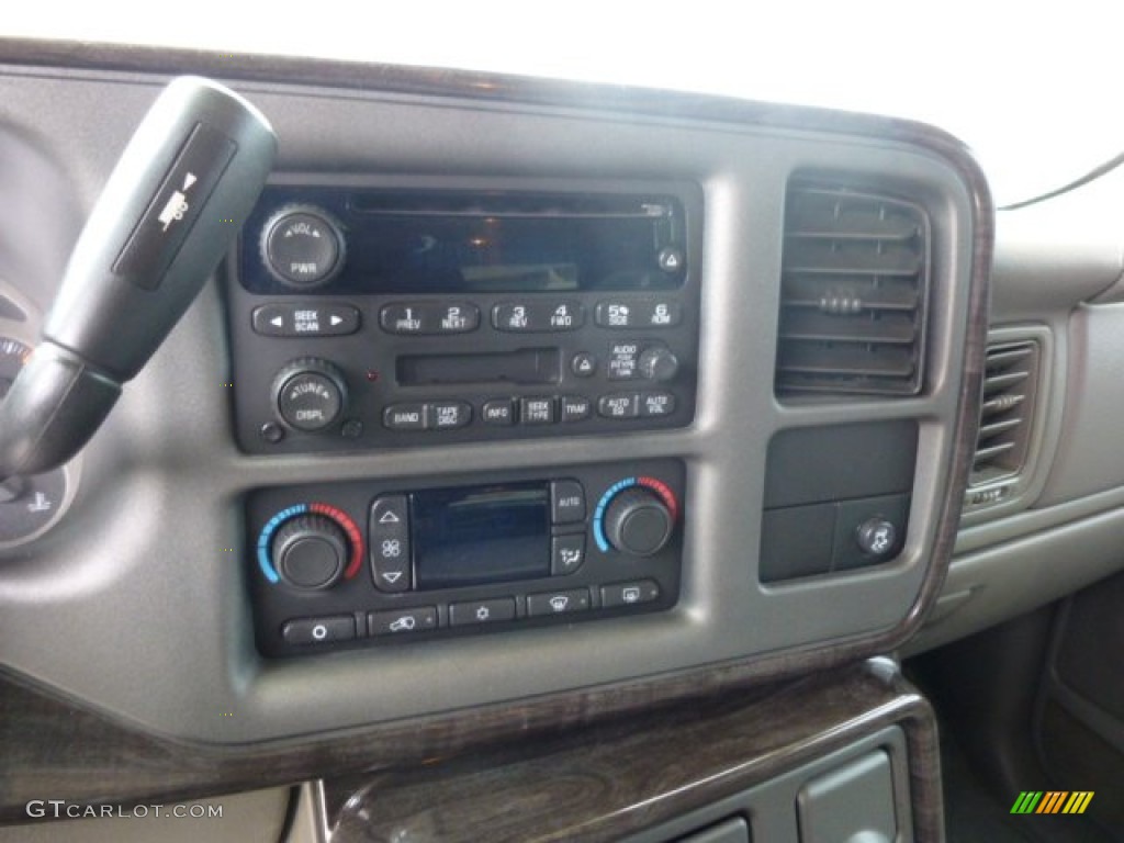 2004 Yukon Denali AWD - Silver Birch Metallic / Stone Gray photo #18