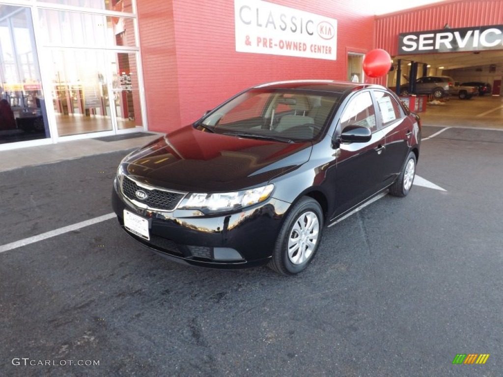 Ebony Black Kia Forte