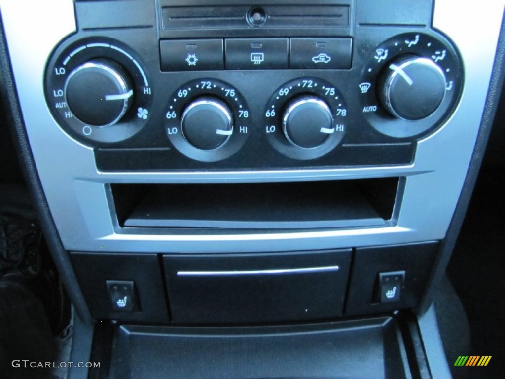 2009 Dodge Charger R/T Controls Photo #74678313