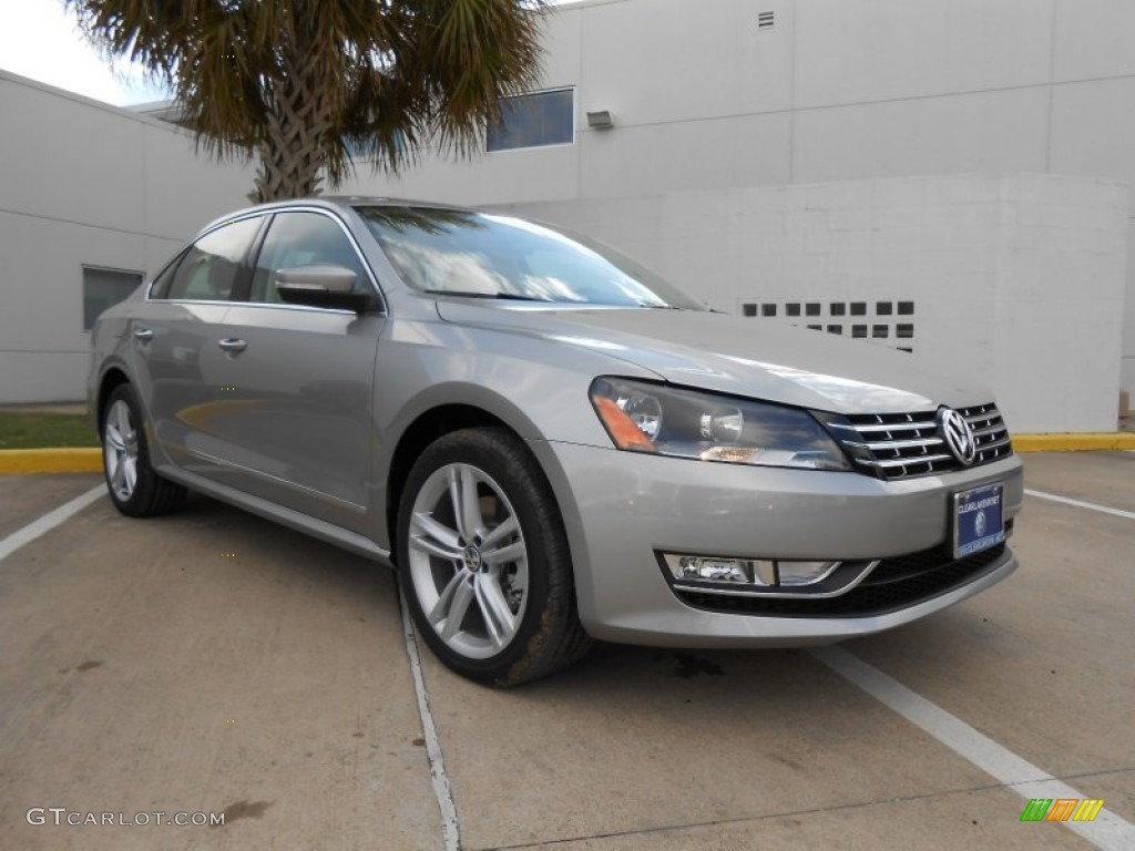 2013 Passat V6 SEL - Tungsten Silver Metallic / Cornsilk Beige photo #1