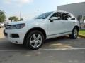 Campanella White - Touareg TDI Lux 4XMotion Photo No. 3
