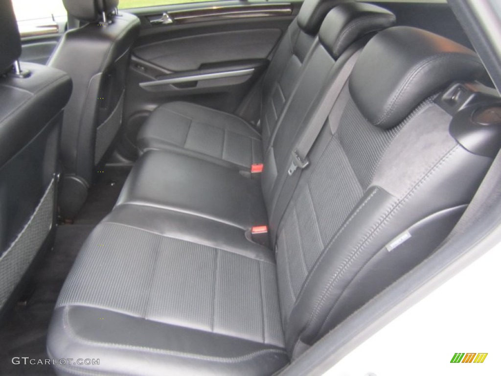 2007 Mercedes-Benz ML 63 AMG 4Matic Rear Seat Photo #74682723