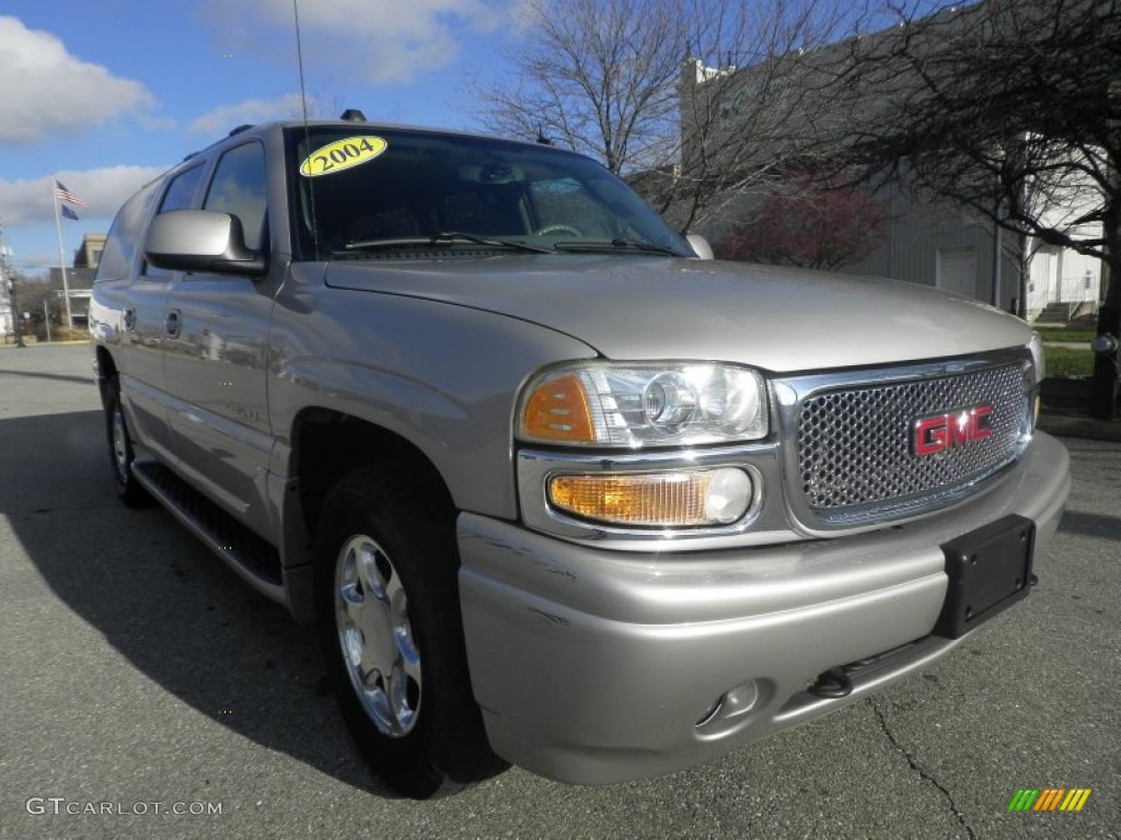 Silver Birch Metallic GMC Yukon