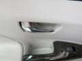Attitude Black Metallic - Venza LE Photo No. 7