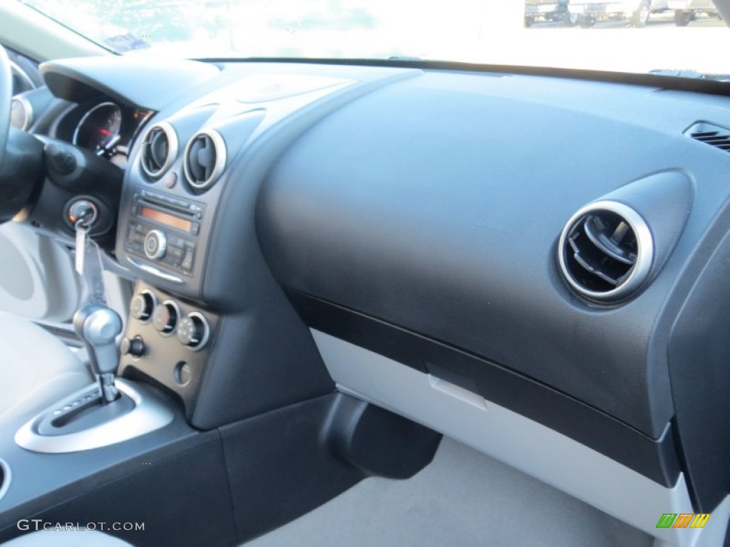 2011 Rogue S - Silver Ice Metallic / Gray photo #24