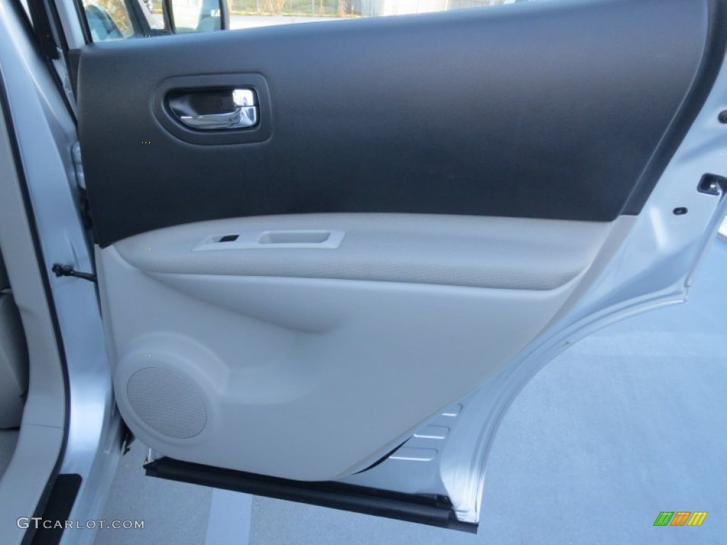 2011 Rogue S - Silver Ice Metallic / Gray photo #26